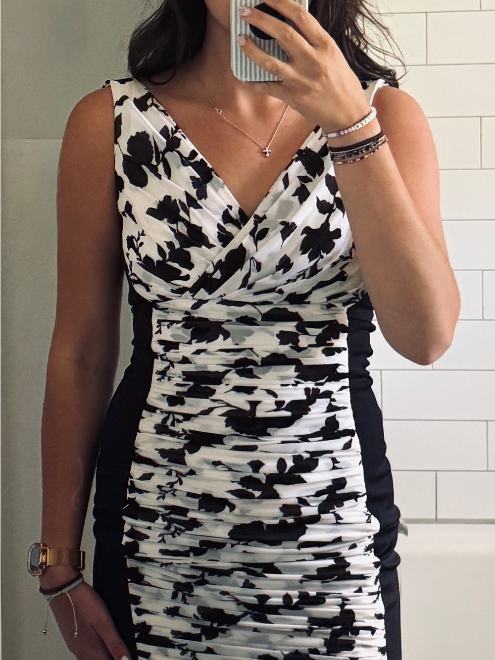 White House Black Market Black & White Floral Ruched Sheath Midi Dress